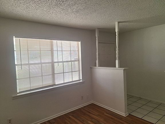 5th image of 6005 Barry Dr