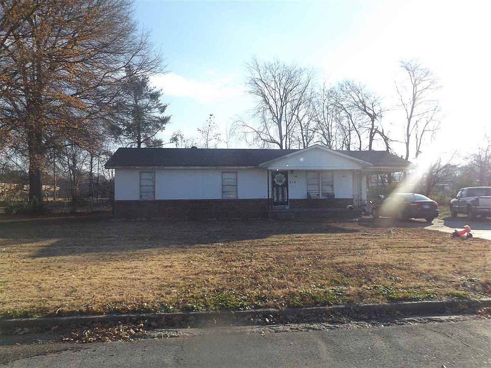 2nd image of 306 Christin Dr