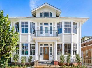 1221 Mandeville St #203, New Orleans, LA 70117