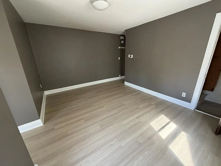 754 State Rd — Photo 3