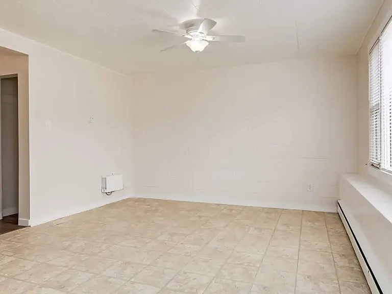 66 3rd Ave SE #3 — Photo 7