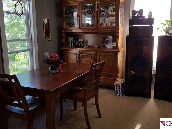 3rd image of 840 S 22nd St