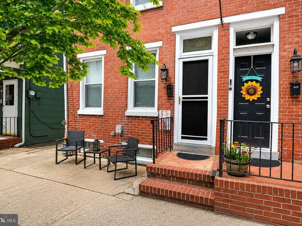 343 Penn St, Burlington, NJ 08016