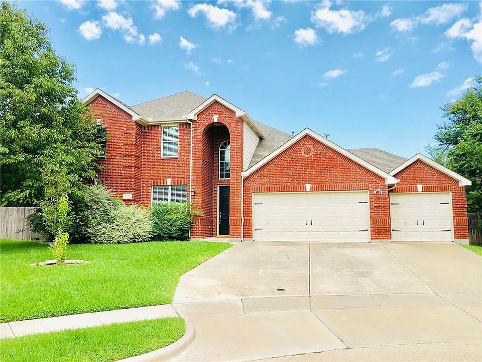 1st image of 5129 Comstock Cir
