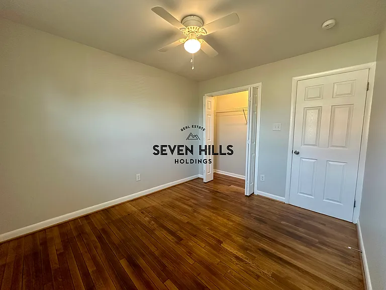 1007 Kinney St — Photo 11