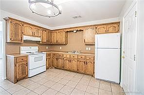 4th image of 1904 Aruba Dr APT B
