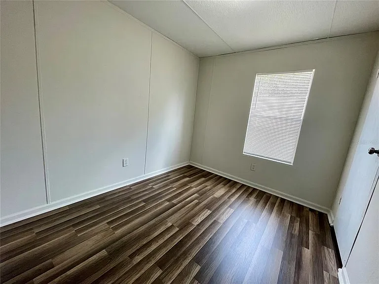 6328 Eugene Acres Ln — Photo 12