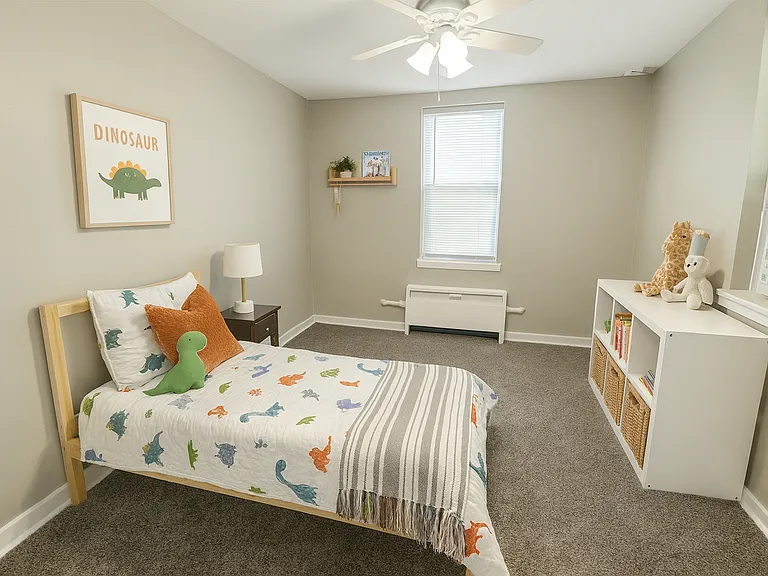 1312 N 49th Ave #1 — Photo 3