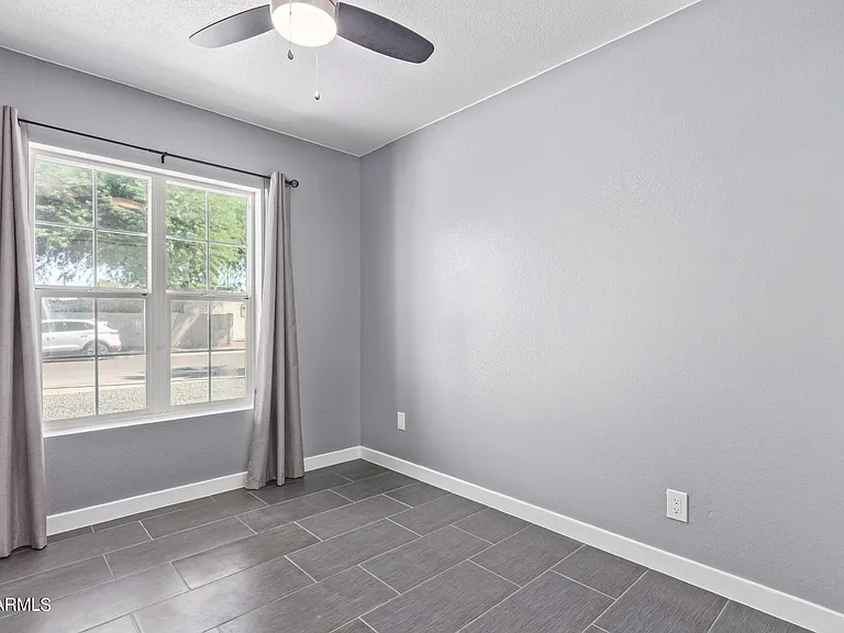 3210 N Jay St — Photo 25