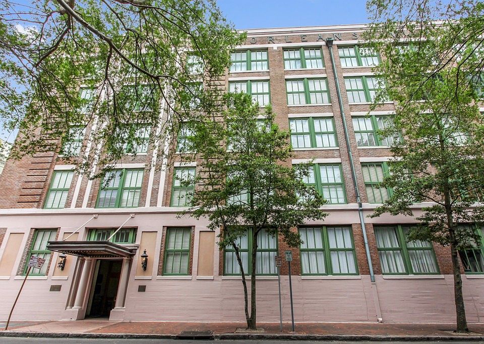 1st image of 700 S Peters St APT 305