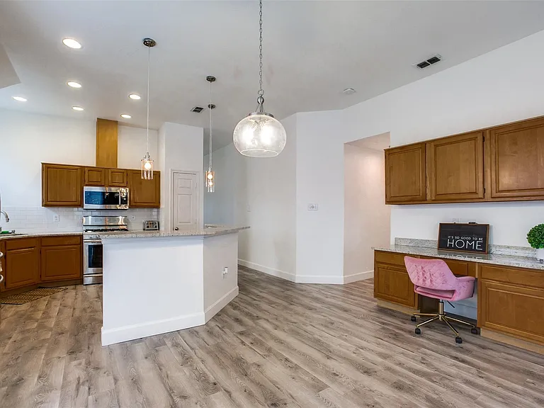 3306 Ashleaf Dr — Photo 6