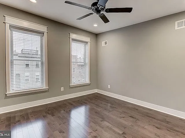 3426 Dillon St — Photo 6