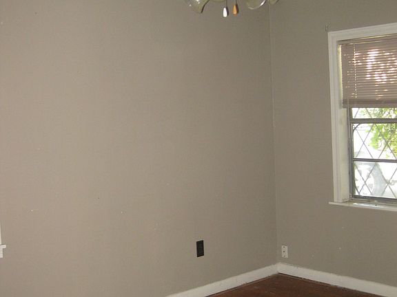Bedroom 1 of 3