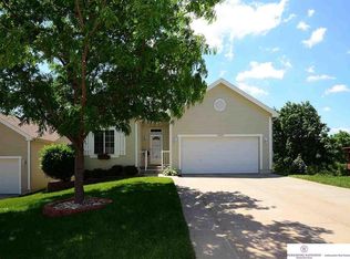 14929 Tibbles St, Omaha, NE 68116