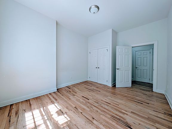 4th image of 327 Sterling Pl APT 1a