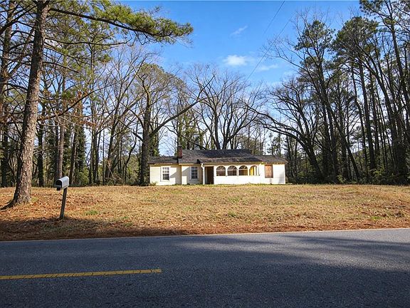 2nd image of 731 Bolton Rd NW