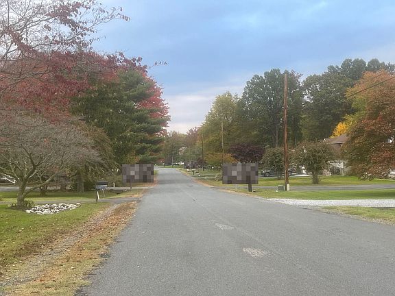 4th image of 715 Victoria Dr