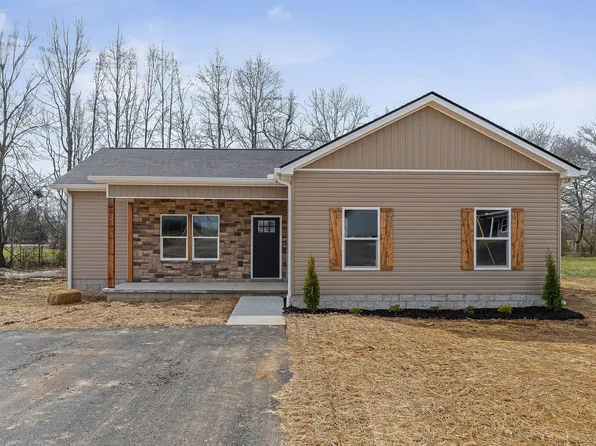 300 Remington Dr, Smithville, TN 37166