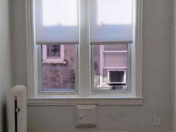 2nd image of 399 Herzl St #3