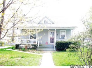 213 Oak St, Brighton, IL 62012
