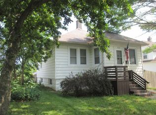 3860 E Underwood Ave, Cudahy, WI 53110