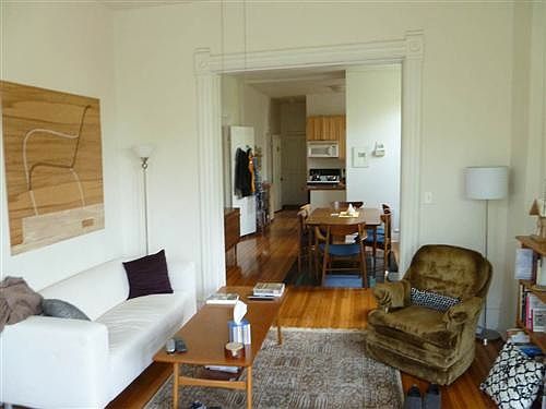 2nd image of 2164 N Claremont Ave APT 3F