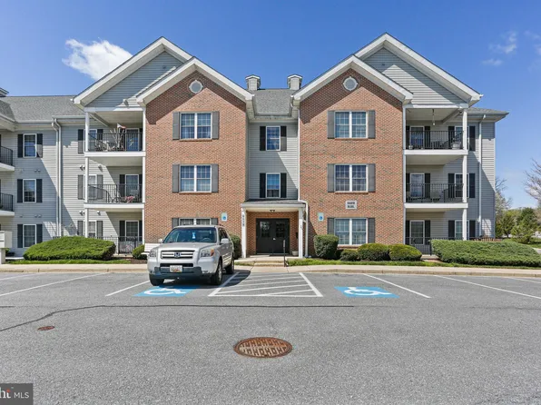 6518 Ridenour Way E APT 2D, Sykesville, MD 21784