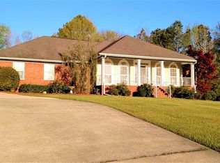 102 S Gate Rd, Rainbow City, AL 35906