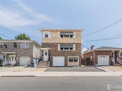 28 N Whittier St, Carteret, NJ, 07008