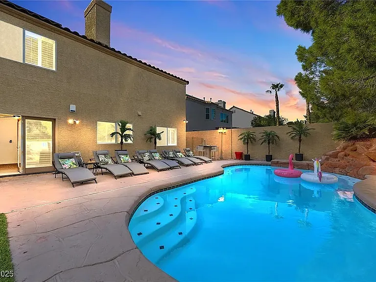 2728 Monrovia Dr — Photo 7