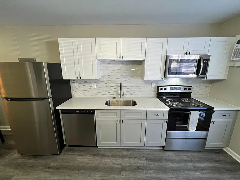3910 Bowdens Ferry Rd — Photo 5