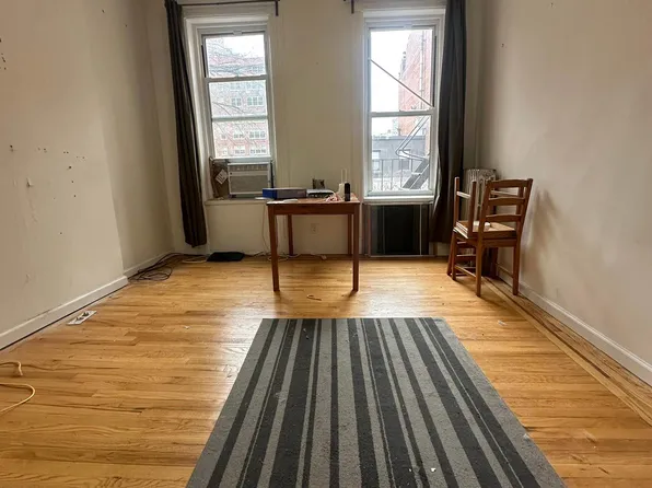 424 East 85th Street image 1 of 4