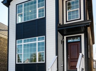 3040 S Gratten Ave, Chicago, IL 60608