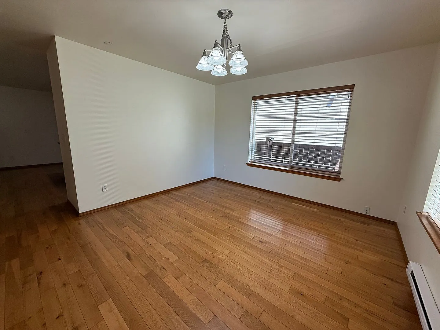 3 bedroom plus bonus loft DuPont Home — Photo 3