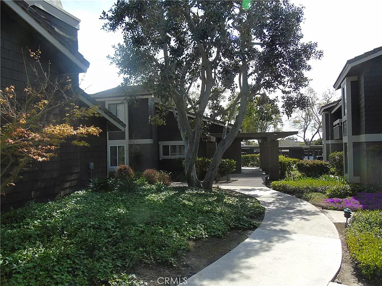 148 Streamwood — Photo 20