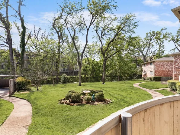7812 Royal Ln APT 109, Dallas, TX 75230
