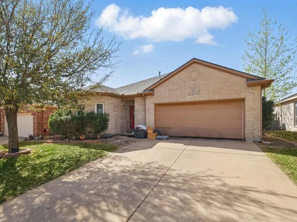 6353 Redeagle Creek Dr, Fort Worth, TX 76179