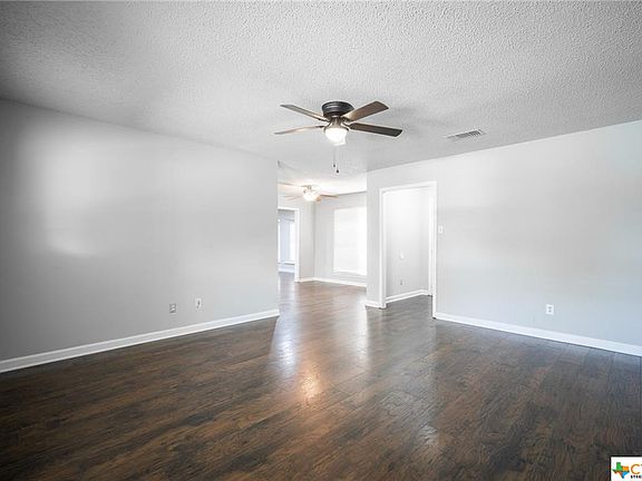 4th image of 809 N 23rd St