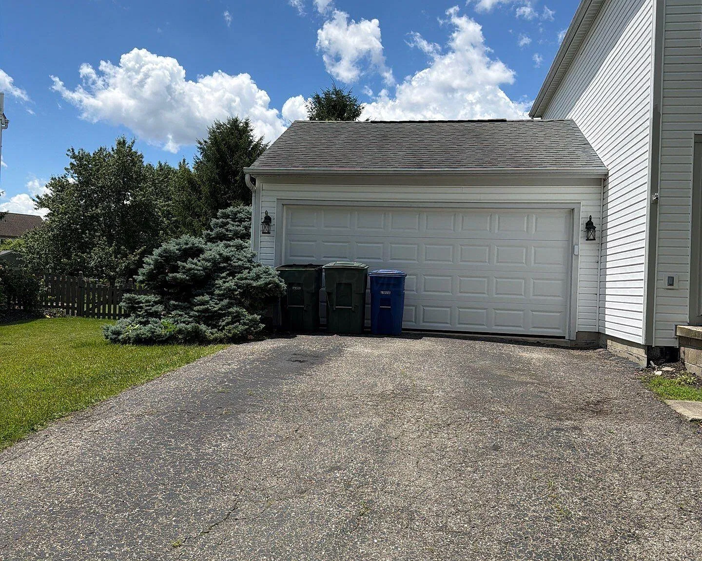 3 bed, 2.0 bath, 1224 sqft, $2,199 — Photo 1