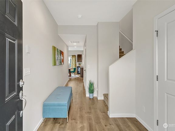 2nd image of 18942 Lipoma Avenue E