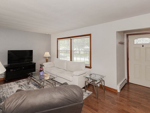 5th image of 1832 E 32nd St