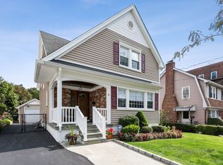 8 Lockwood Ave, Bronxville, NY 10708