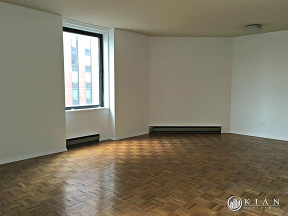 3rd image of 1619 3rd Ave APT 21D