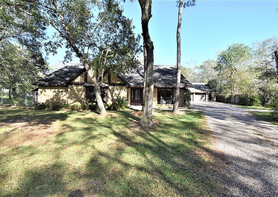 1st image of 12240 Pine Oak Cir