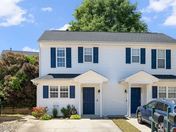 2221 Whistling Straits Way, Raleigh, NC 27604