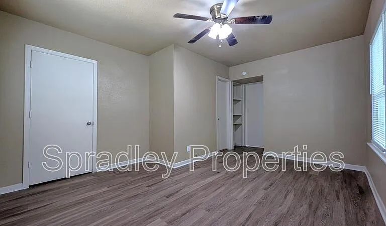 8 N 25th St — Photo 6