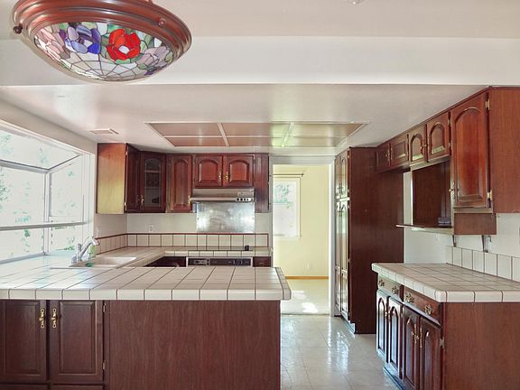 3rd image of 6261 Paso Los Cerritos