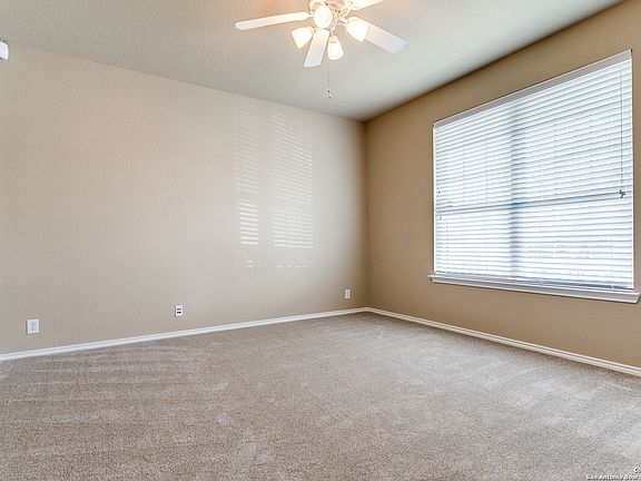4th image of 182 GLEN EAGLES DR