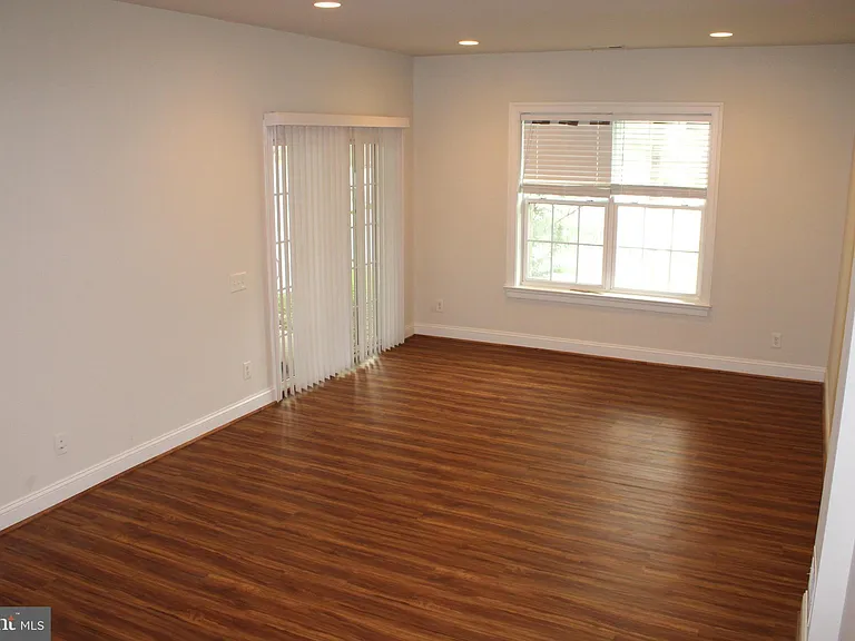 43555 White Cap Ter — Photo 28