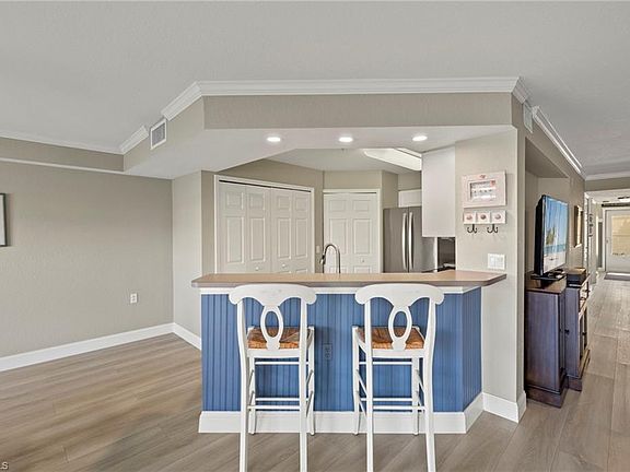 4th image of 9601 Rosewood Pointe TER #105